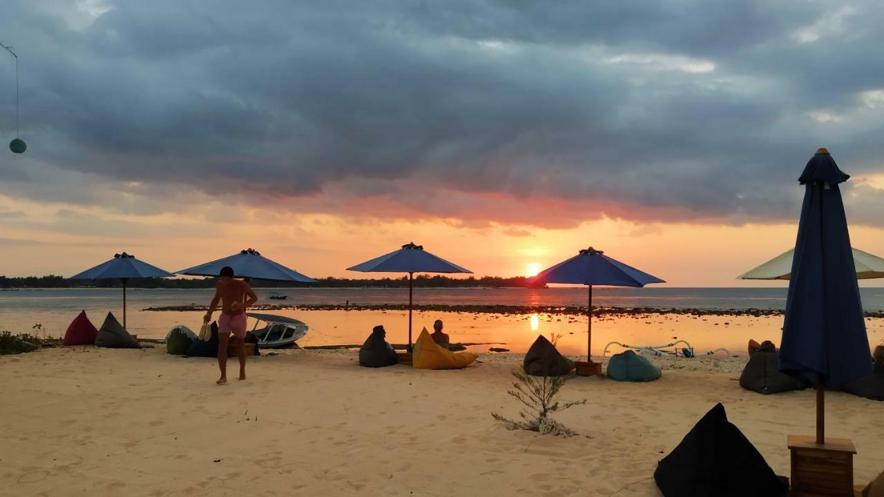 Sunset Beach Bungalow 길리메노 외부 사진