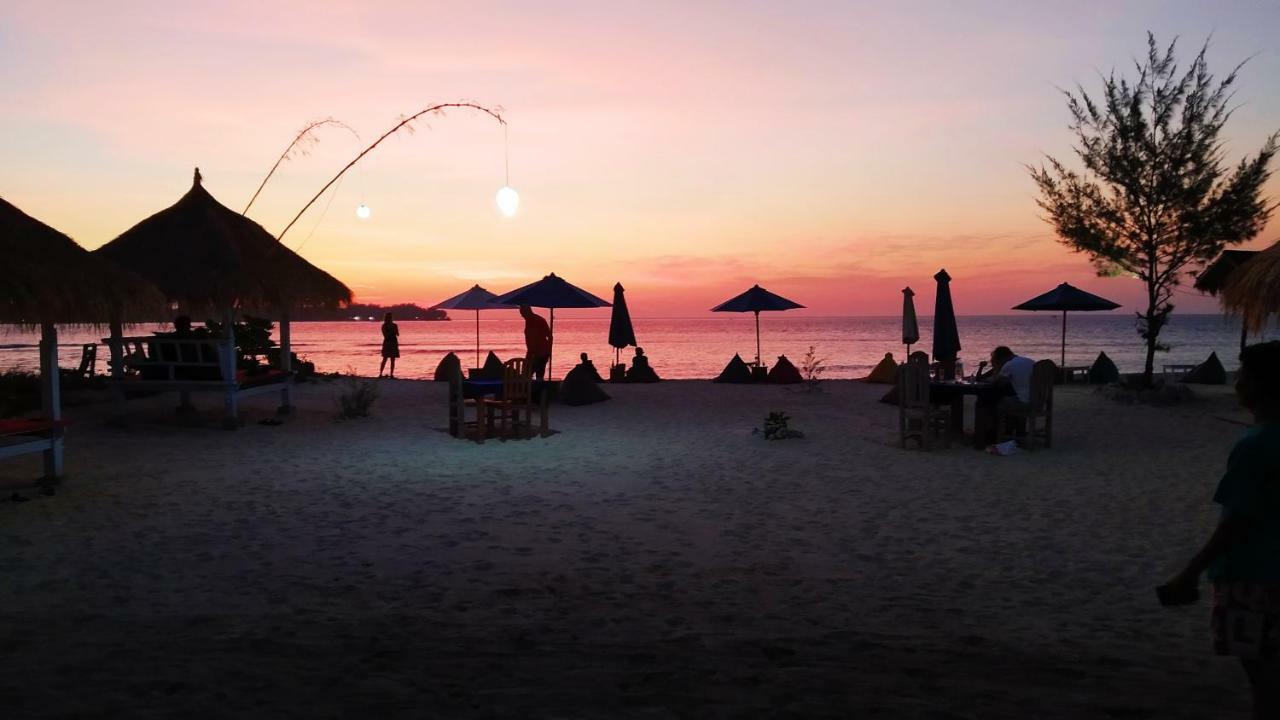 Sunset Beach Bungalow 길리메노 외부 사진