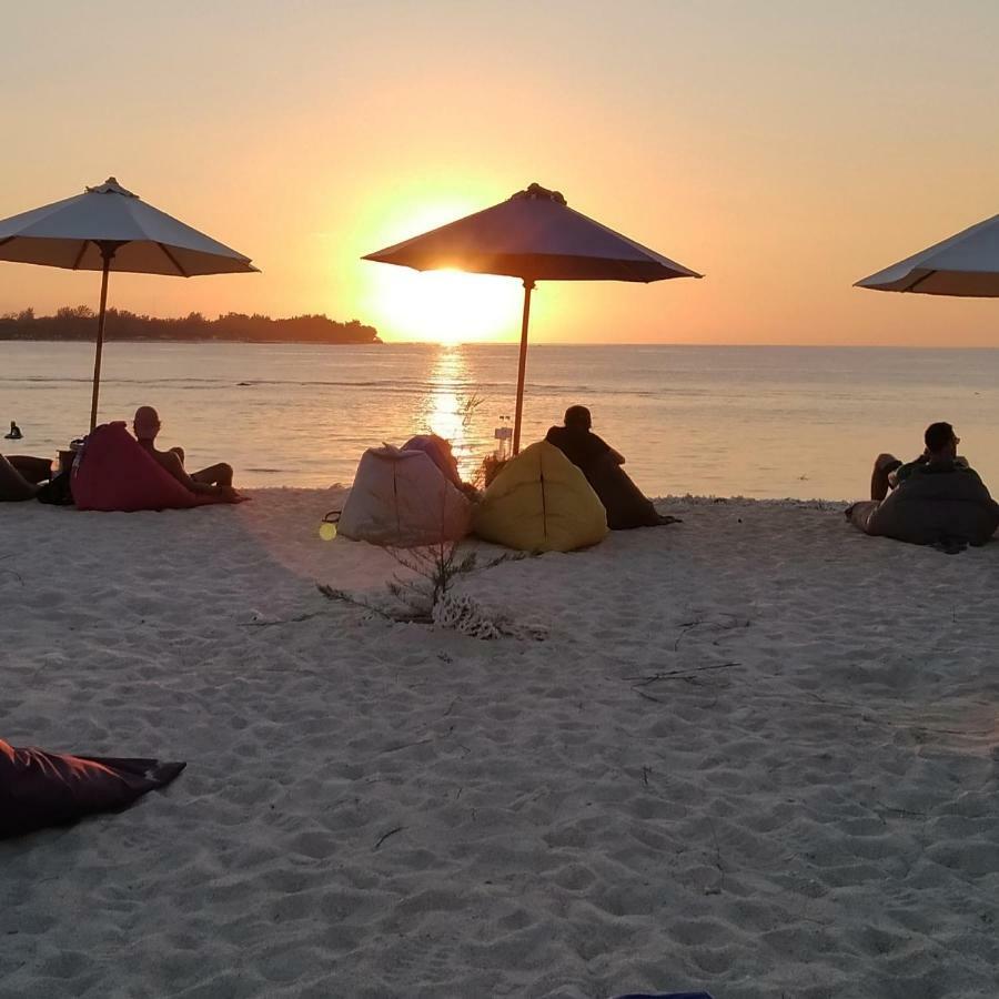 Sunset Beach Bungalow 길리메노 외부 사진