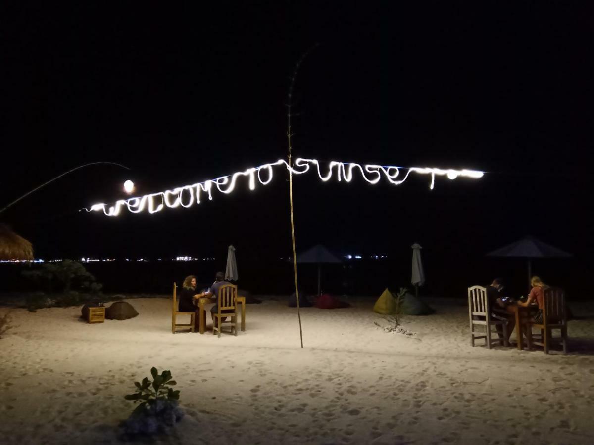 Sunset Beach Bungalow 길리메노 외부 사진